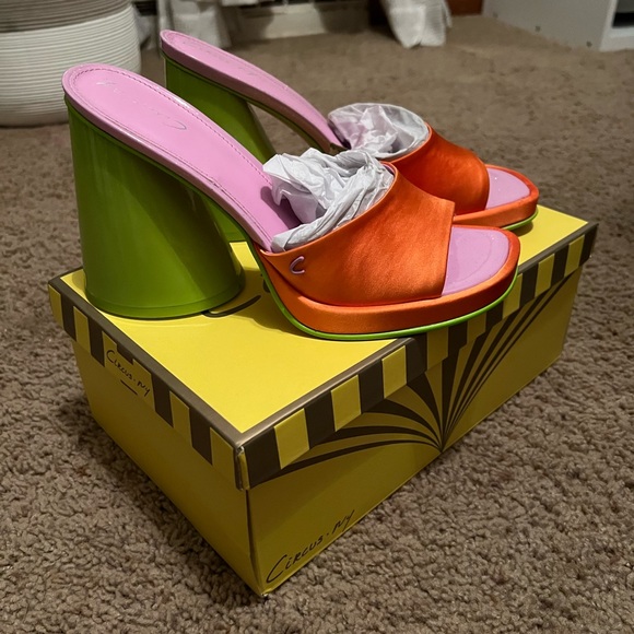 Colorful block heels - Picture 1 of 5